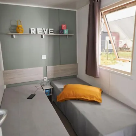 Mobil-home 4 Pers Avec Terrasse A - Api-1-52-438 * Brem Sur Mer