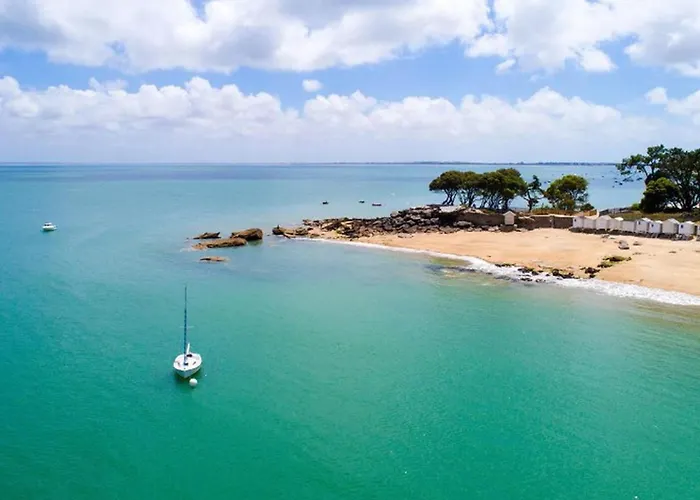 אתר קמפינג Mobil-home 4 Pers Avec Terrasse A - Api-1-52-438 ברם סור מר